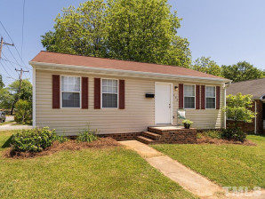 402 Davis St Burlington, NC 27215