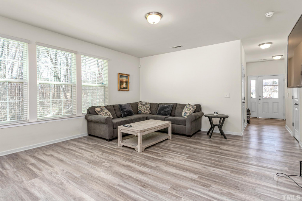 1003 Coldstream Dr Burlington, NC 27215