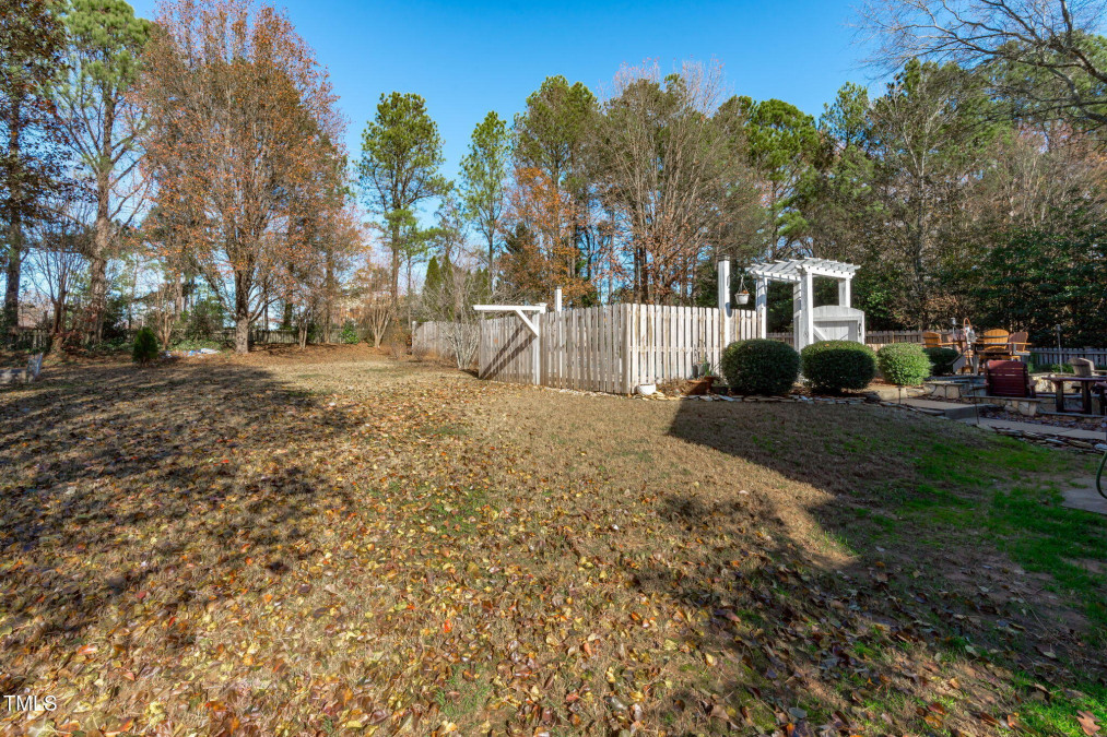 105 Gablewood Ln Holly Springs, NC 27540