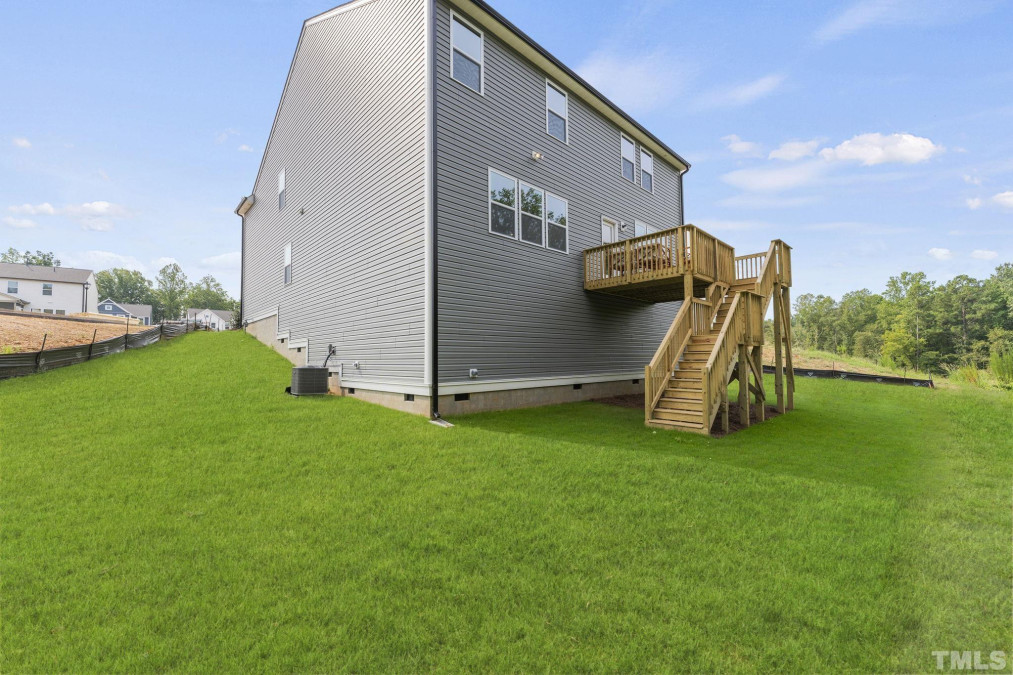44 Capstone Dr Clayton, NC 27527