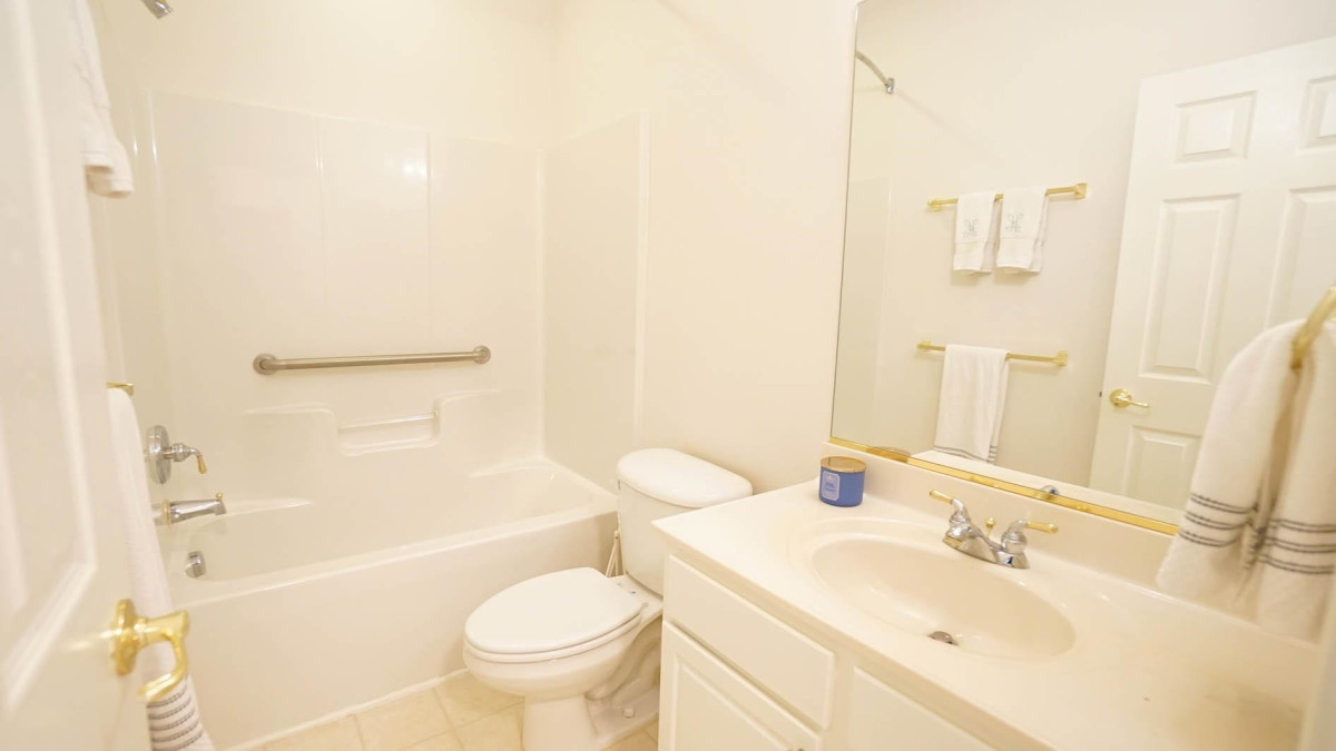 3010 Heritage Pines Dr Cary, NC 27519