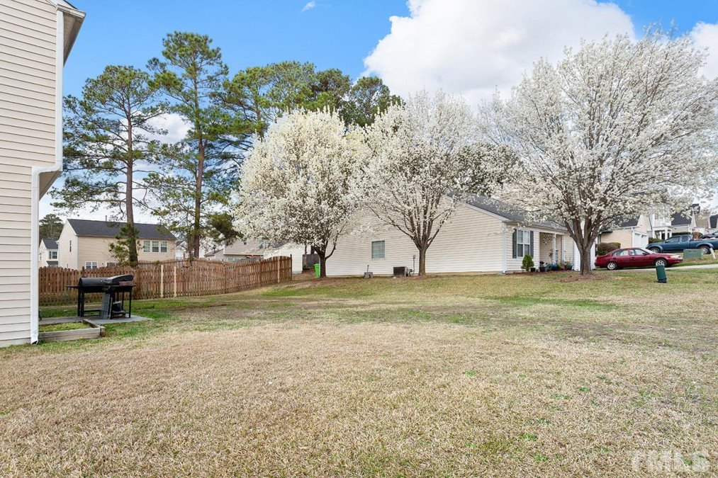 4033 Viewmont Dr, Raleigh, NC 27610 Raleigh Realty