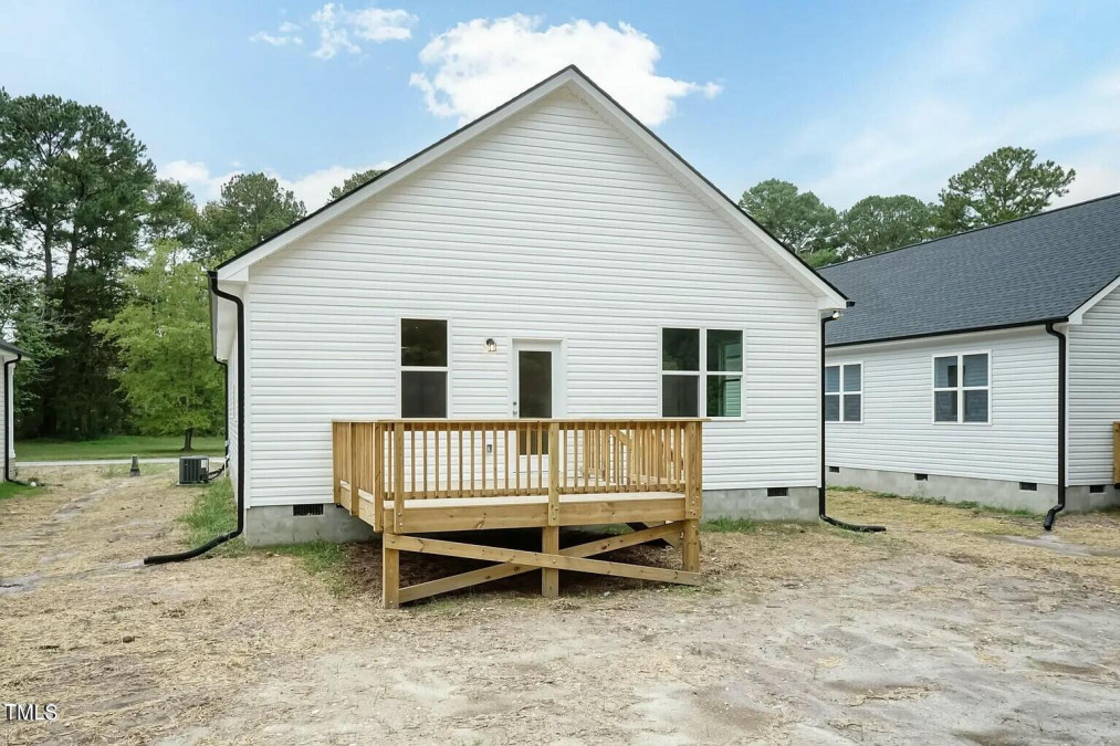 220 Granville St Dunn, NC 28334