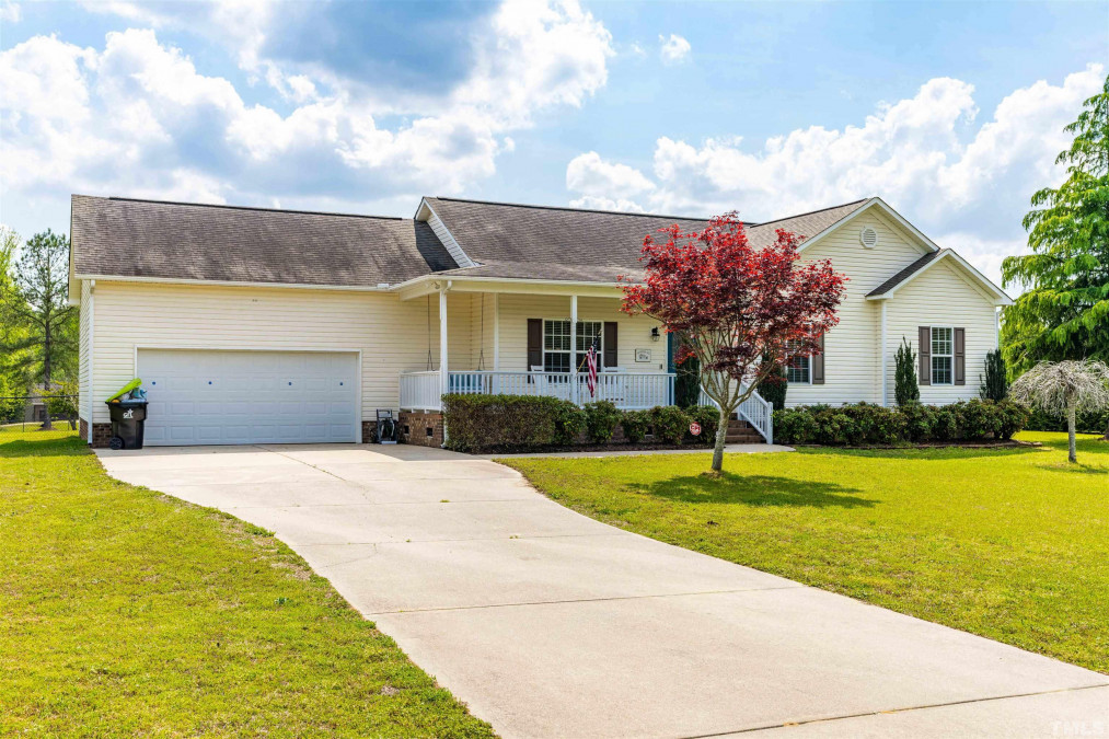 3031 Old School Rd, Four Oaks, NC 27524 Raleigh Realty