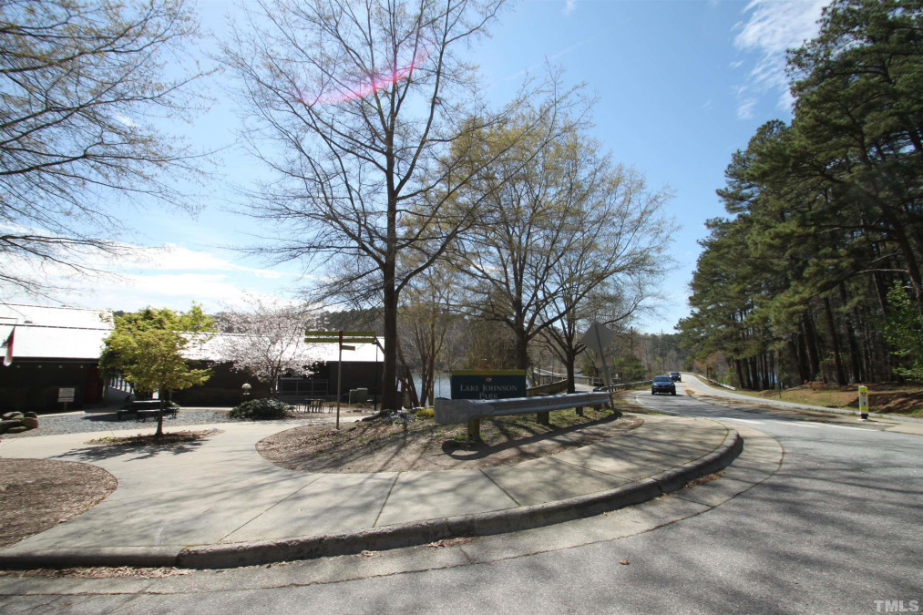 3537 Ivy Commons Dr Raleigh, NC 27606