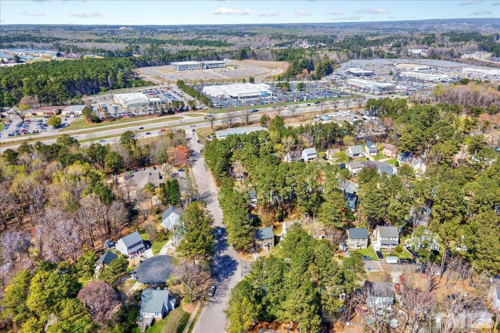 7301 Thorncliff Pl Raleigh, NC 27616