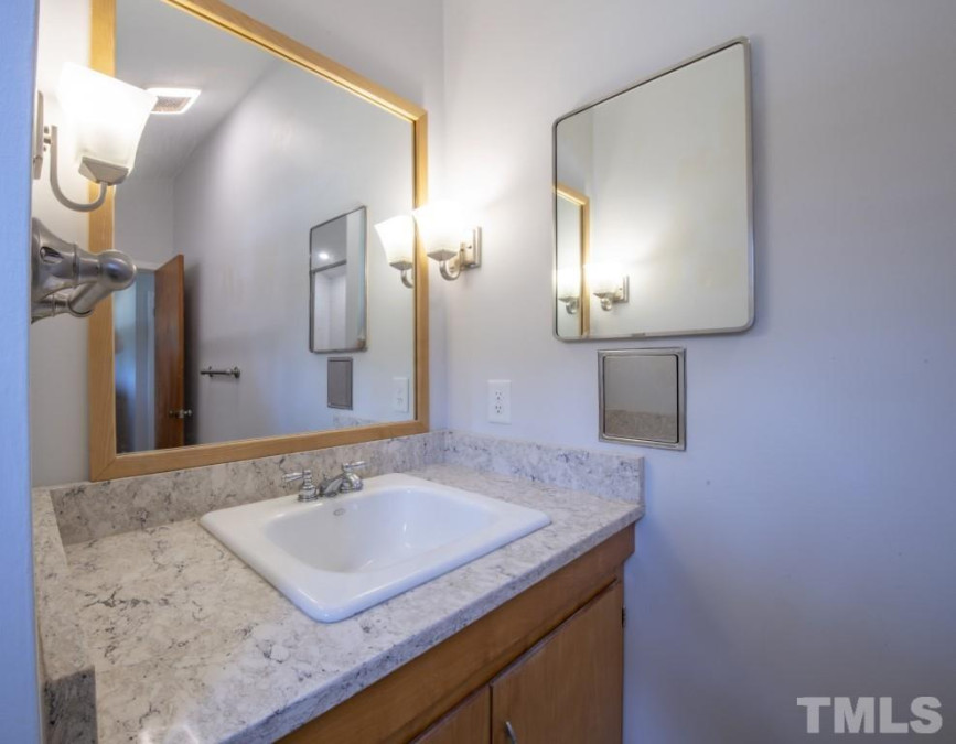 119 Glenn St Zebulon, NC 27597