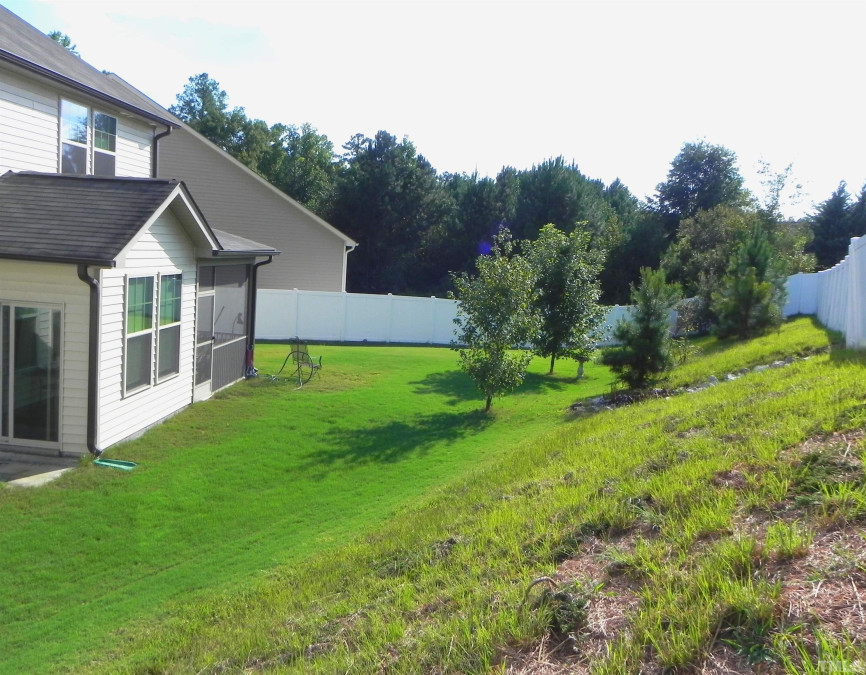 60 Sugarcane Ct Clayton, NC 27527