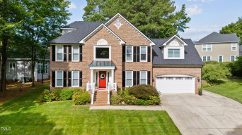 3800 Glenrock Cir Raleigh, NC 27613