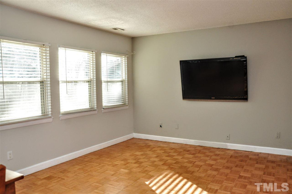 6000 Farm Gate Rd, Raleigh, NC 27606 Raleigh Realty