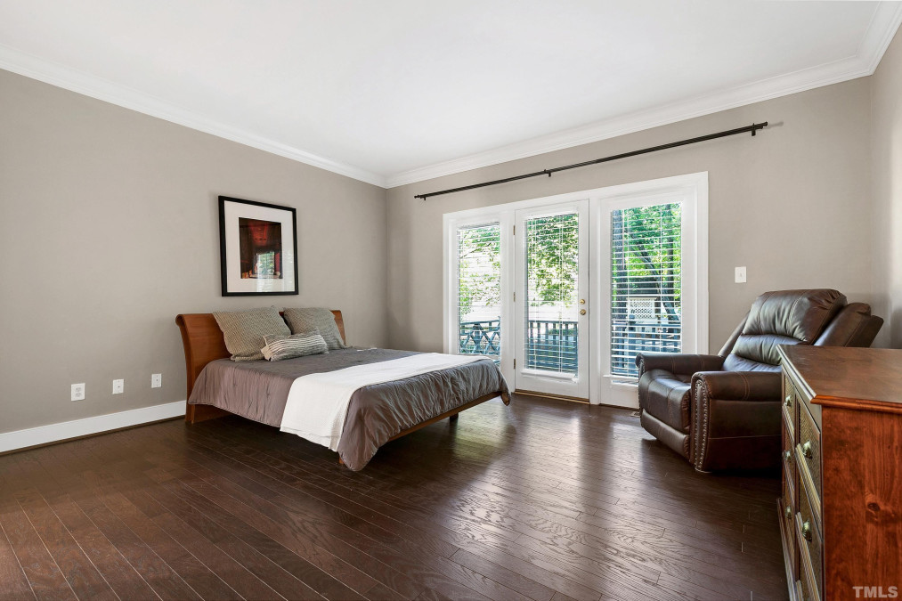 113 Palace Green Cary, NC 27518