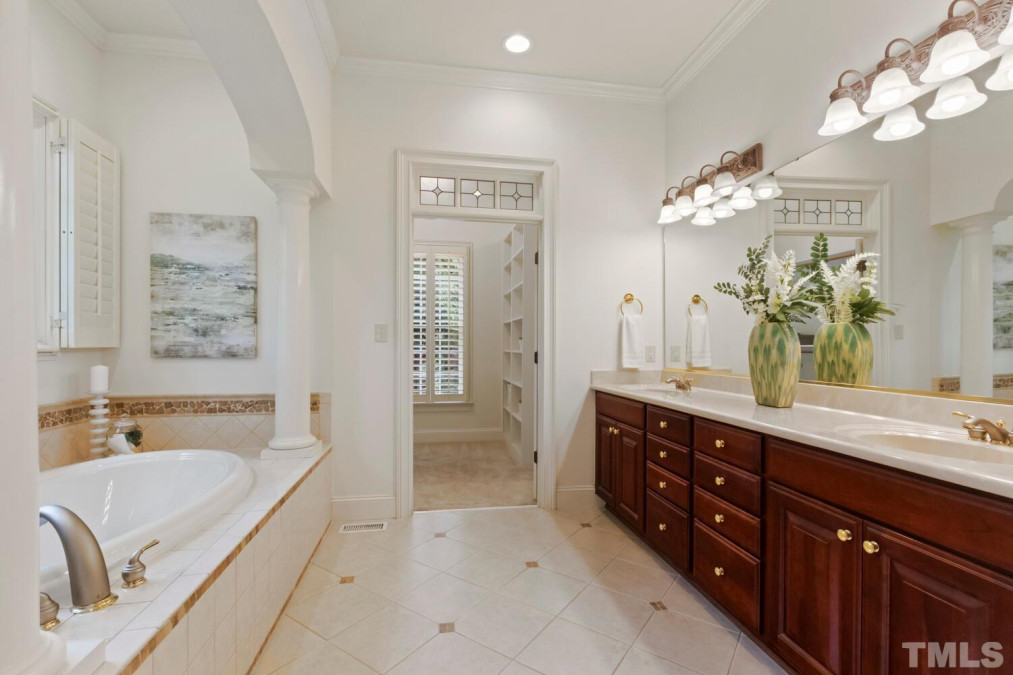 205 Grey Bridge Row Cary, NC 27513