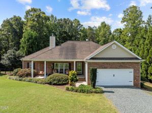 1926 Conners Ct Burlington, NC 27215