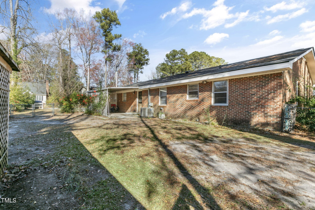 2627 Ridge Rd Wilson, NC 27896