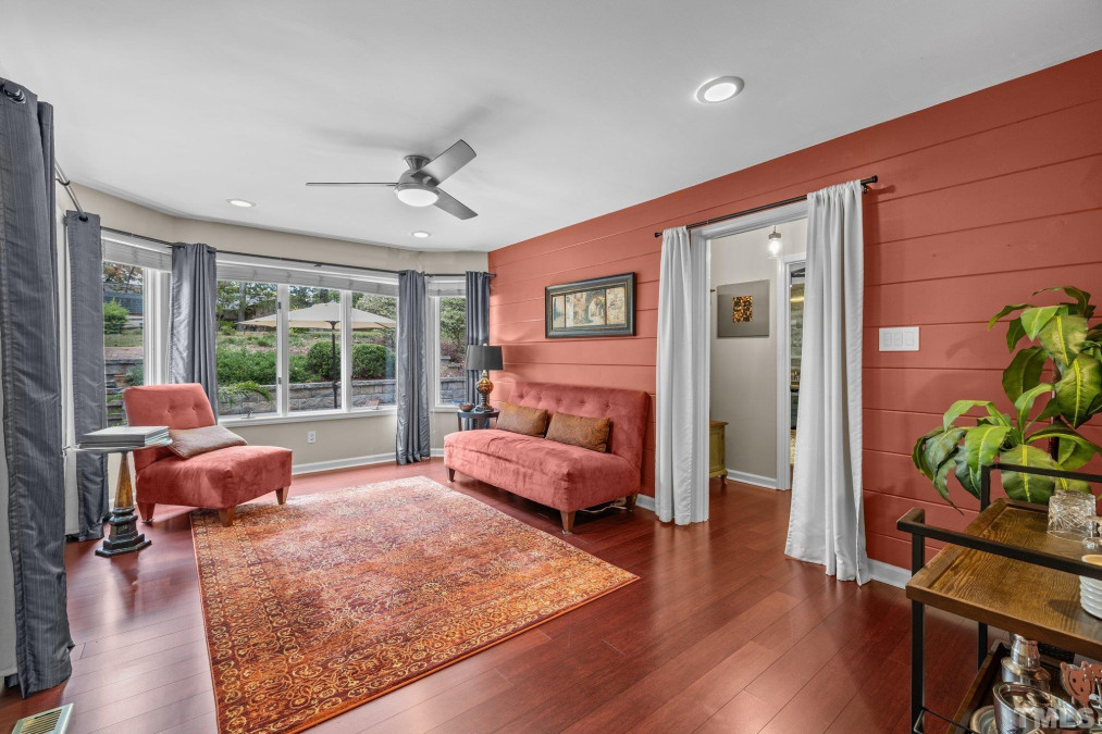 6305 Rushingbrook Dr Raleigh, NC 27612