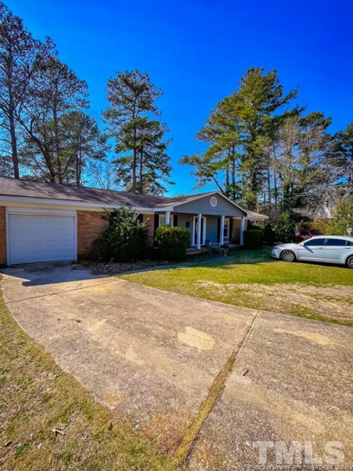 3103 Mars Pl, Fayetteville, NC 28301 Raleigh Realty
