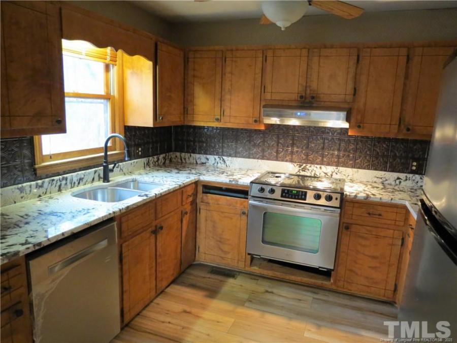 91 Blue Heron Ct Sanford, NC 27332