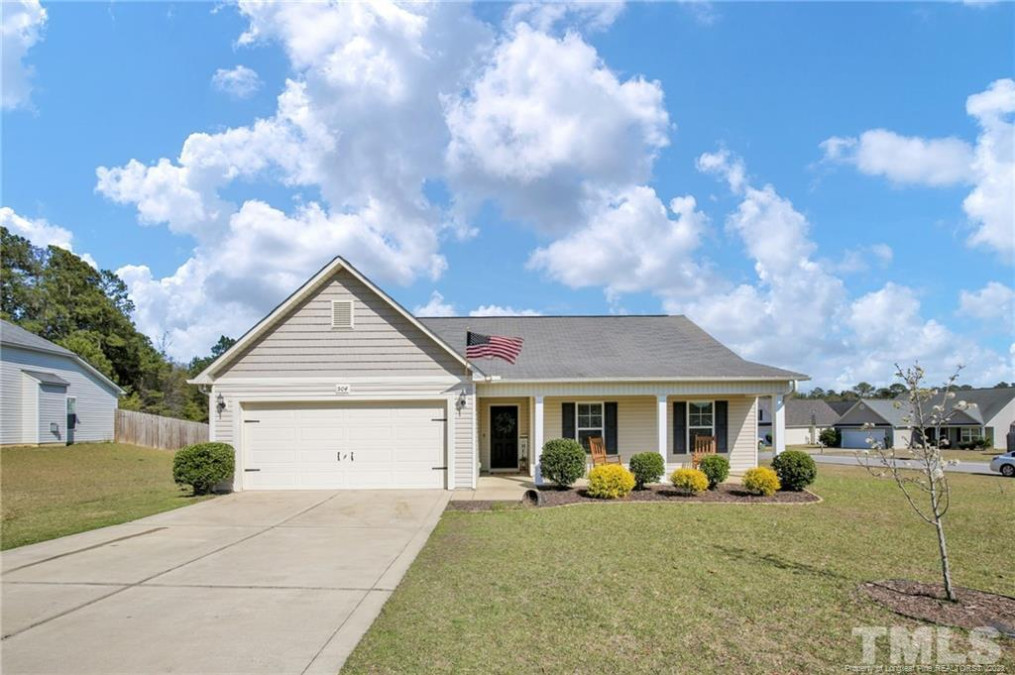 504 Bellgrove Dr Hope Mills, NC 28348