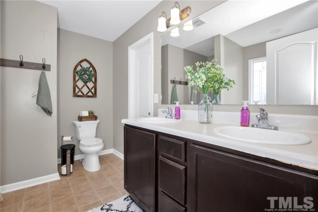 504 Bellgrove Dr Hope Mills, NC 28348