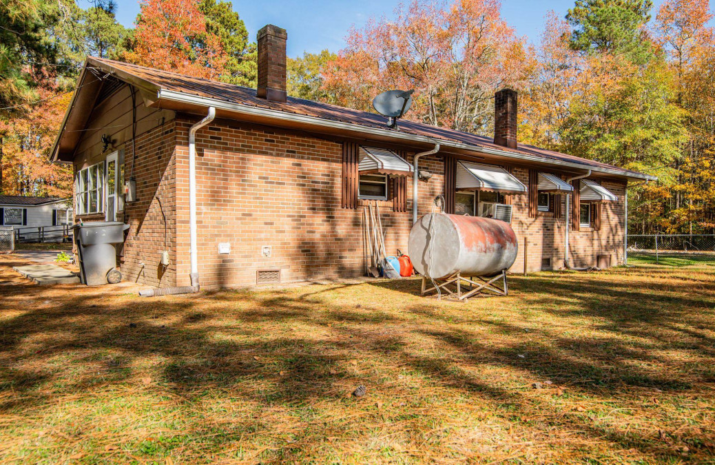 303 Ramsey Ln Jackson, NC 27845