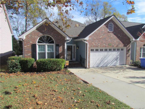 1527 Dixon Dr Fayetteville, NC 28305