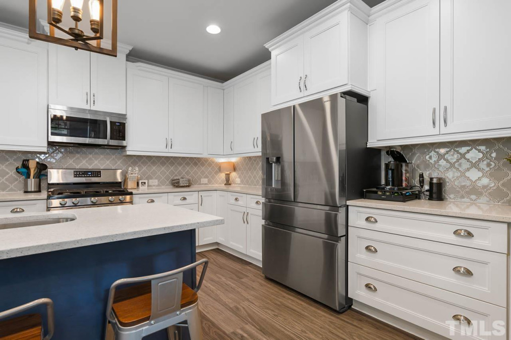 711 Goldenview Acres Ct Apex, NC 27502
