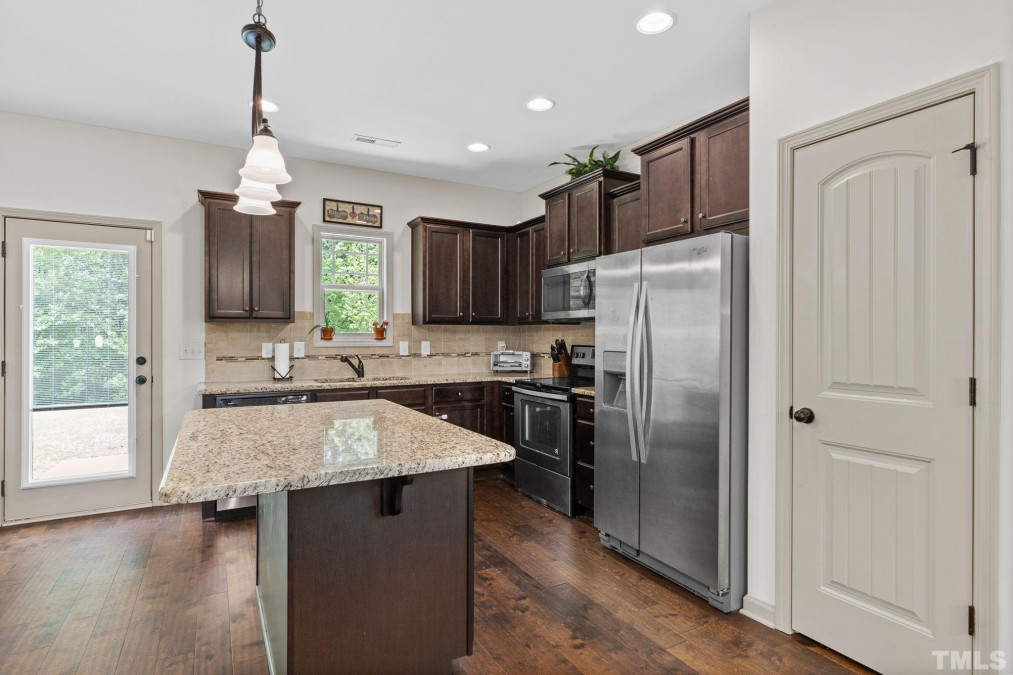 97 Mcdowell Pw, Clayton, NC 27520 Raleigh Realty