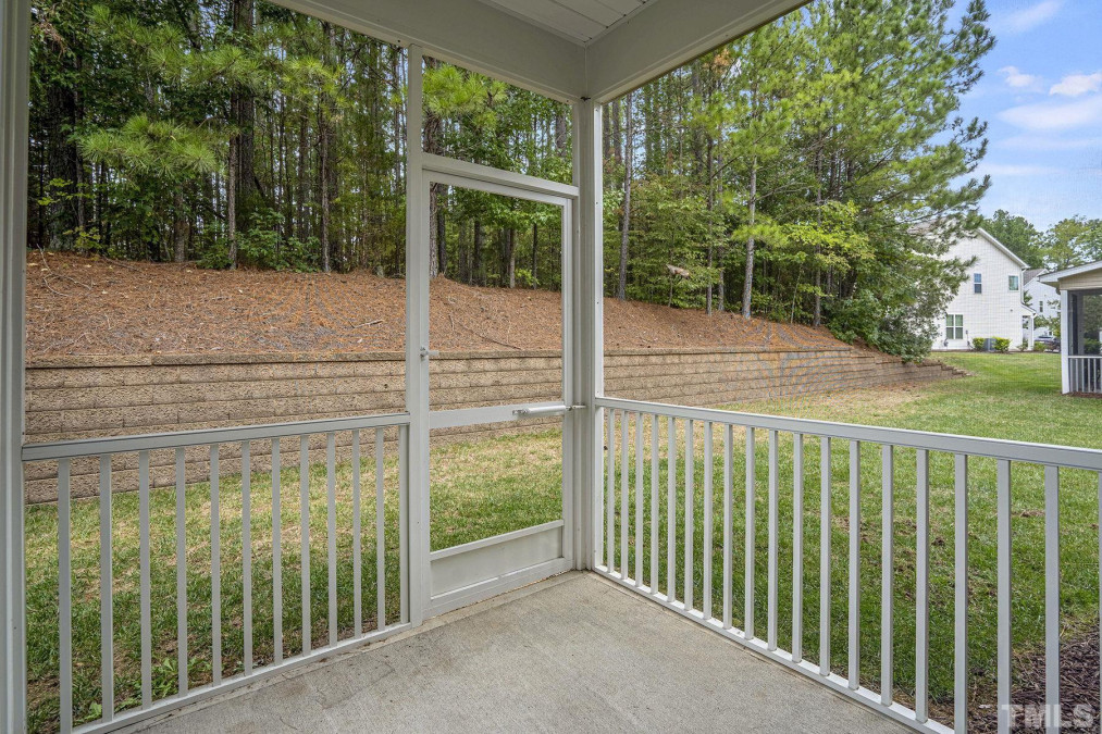 911 Saratoga Dr Durham, NC 27704