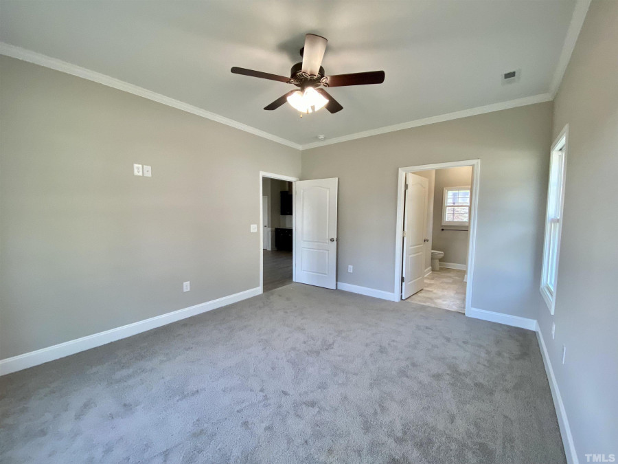 23 Kevior Ave Four Oaks, NC 27524