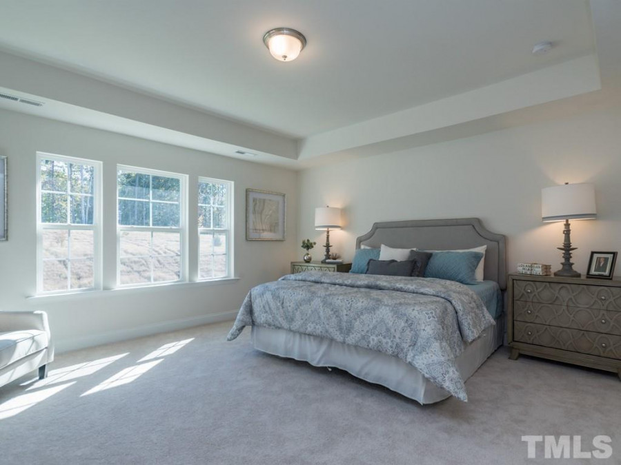 1284 Sidney Creek Dr Zebulon, NC 27597