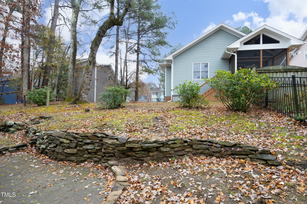 701 Scotts Ridge Trl Apex, NC 27502