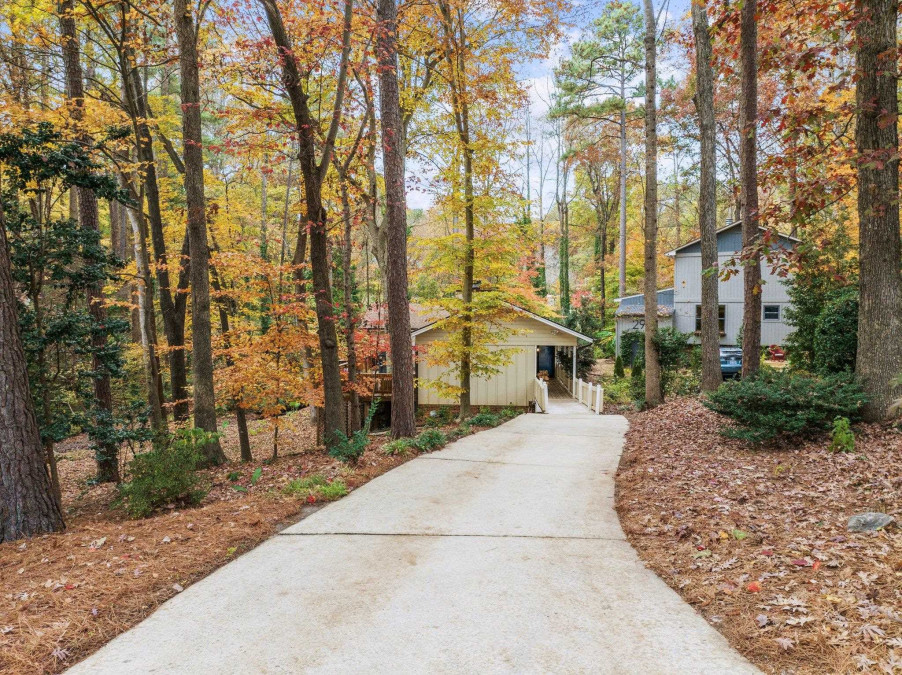 2947 Rue Sans Famille Raleigh, NC 27607