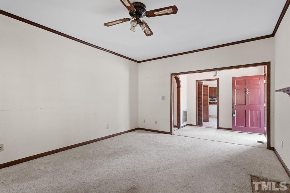 905 Albany Ct Raleigh, NC 27615