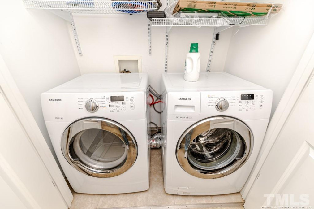 Sanford Oasis Laundry - Services