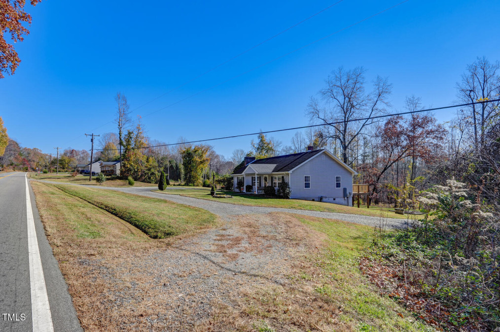 1468 Nc Highway 65 Reidsville, NC 27320