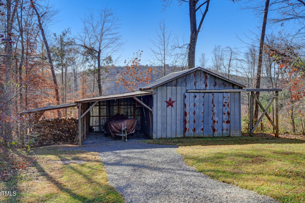 1468 Nc Highway 65 Reidsville, NC 27320