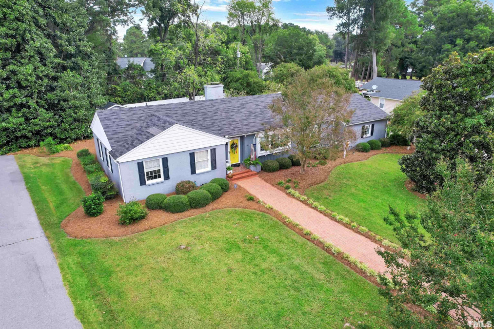 118 Fairfield Cir Dunn, NC 28334