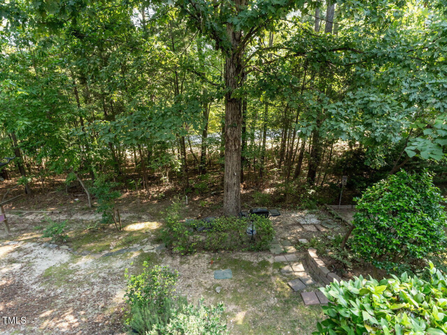 129 Summit Oaks Ln Holly Springs, NC 27540