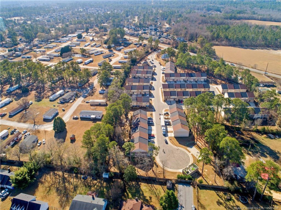 2518 Gardner Park Dr Fayetteville, NC 28304