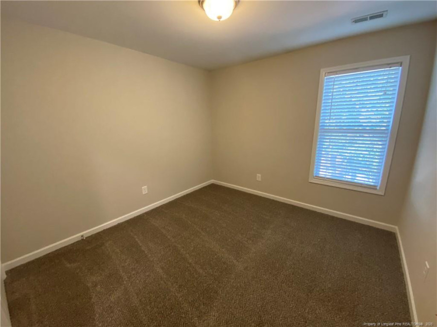 2518 Gardner Park Dr Fayetteville, NC 28304