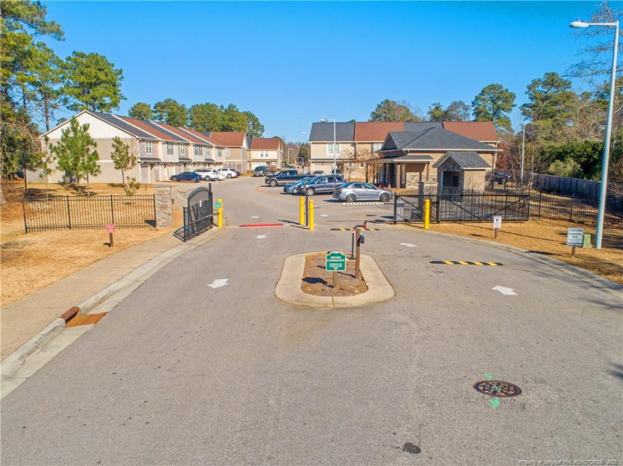 2518 Gardner Park Dr Fayetteville, NC 28304