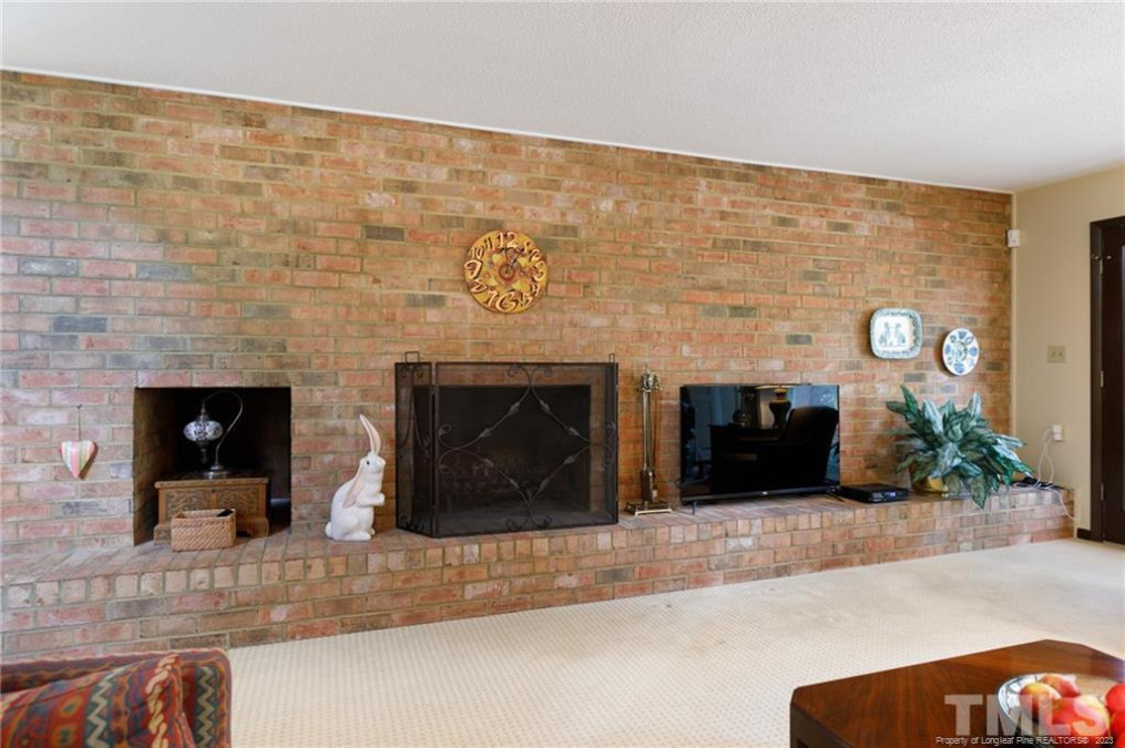 2229 Westhaven Dr Fayetteville, NC 28303