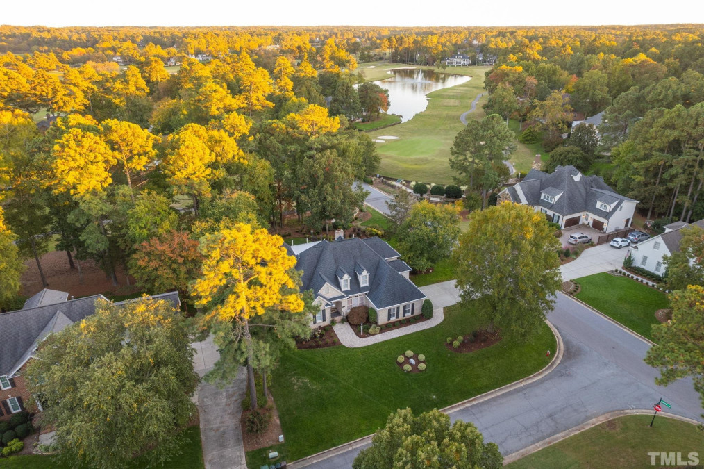 100 Divot Ln Cary, NC 27513