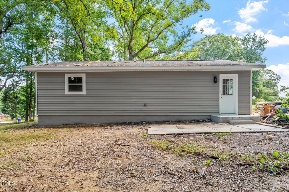 804 Harper Rd Hillsborough, NC 27278