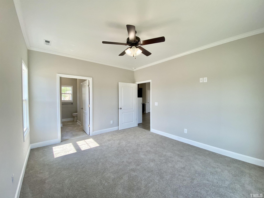 11 Kevior Ave Four Oaks, NC 27524