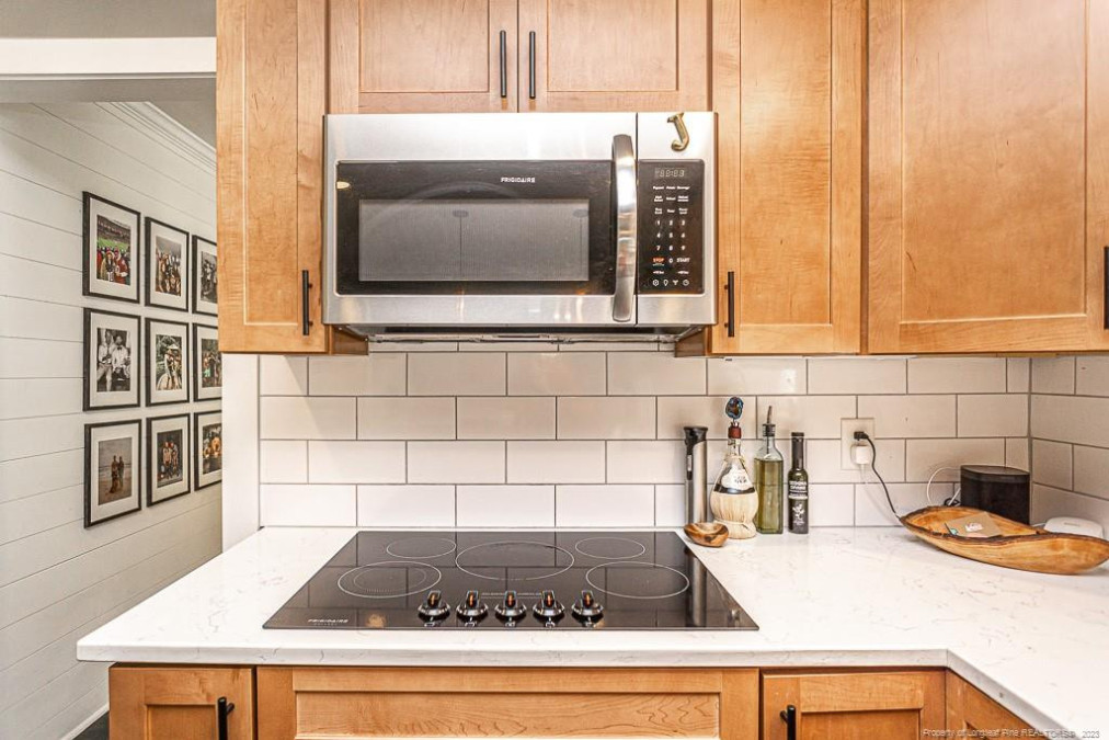 2534 Edgewater Fayetteville, NC 28303