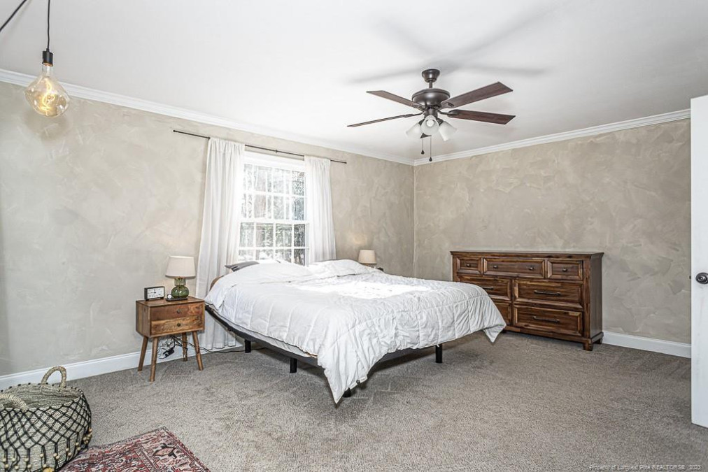 2534 Edgewater Fayetteville, NC 28303