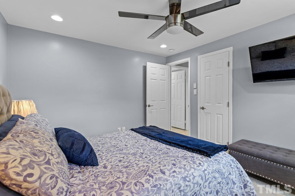 405 Electra Dr Cary, NC 27513