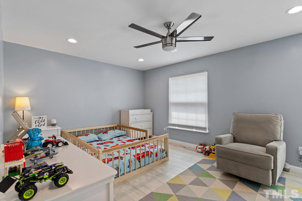 405 Electra Dr Cary, NC 27513