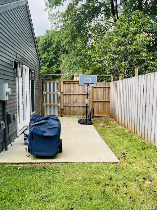 405 Electra Dr Cary, NC 27513
